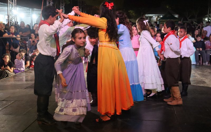 Mostra de Danças Gaúchas Campo Bom