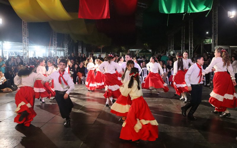 Mostra de Danças Gaúchas Campo Bom