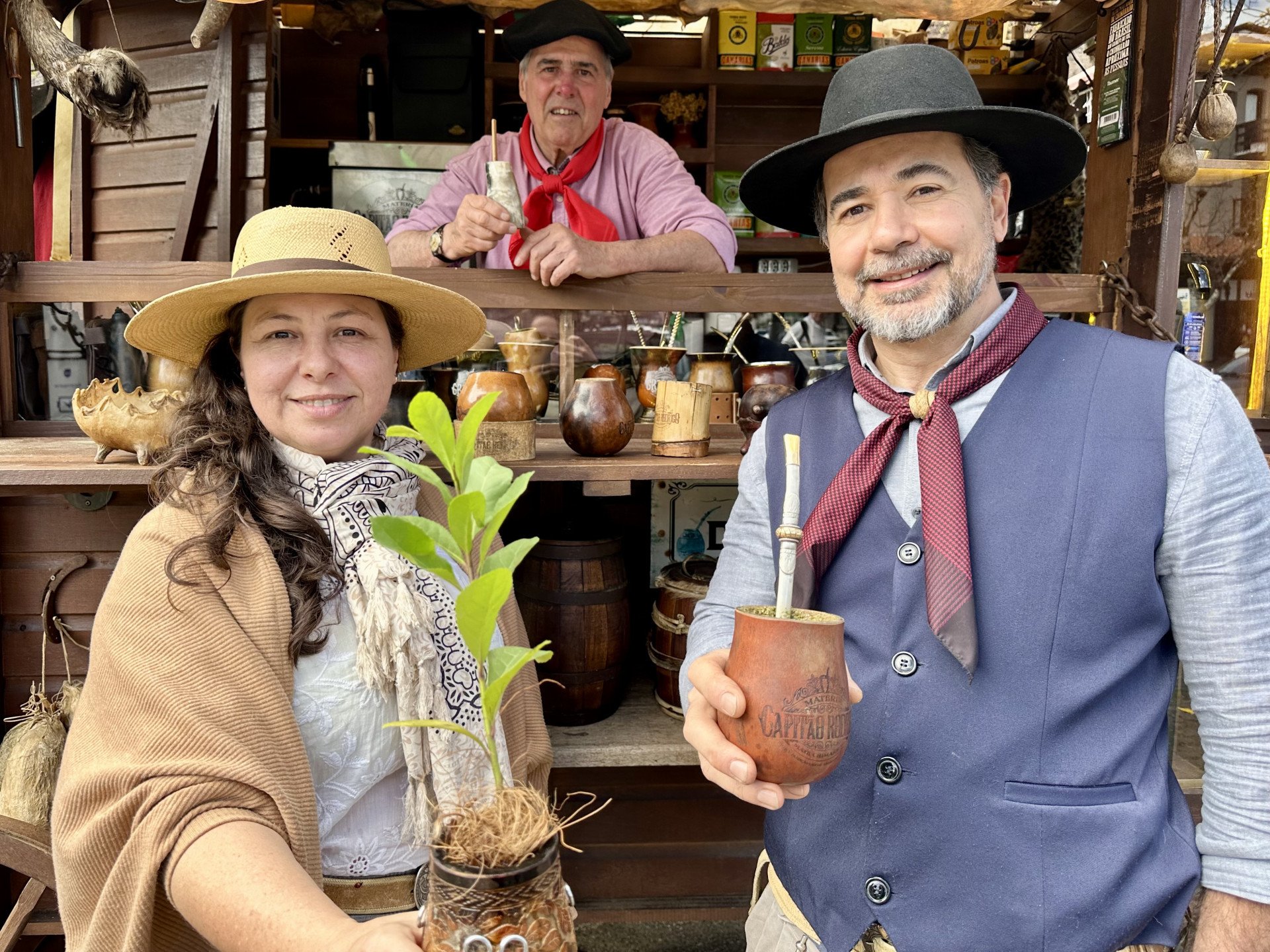 Com roda de chimarrão e muita conversa, história gaúcha é vivida e exposta de forma gratuita em Gramado