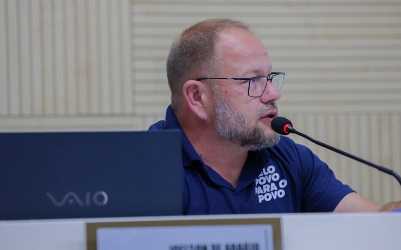 Nota de repúdio foi protocolada após fala que sugeriu "bater para educar" filhos | abc+