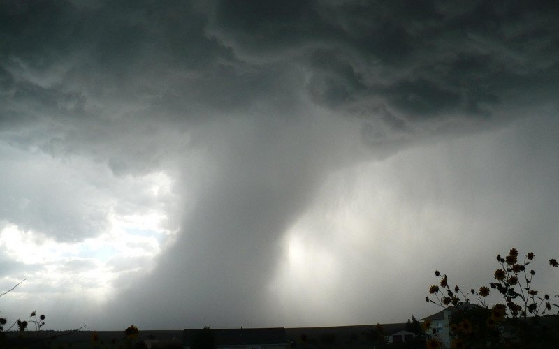 Alerta de tempestades severas: Tornados e microexplosões podem ser registradas durante atuação de frente fria | abc+