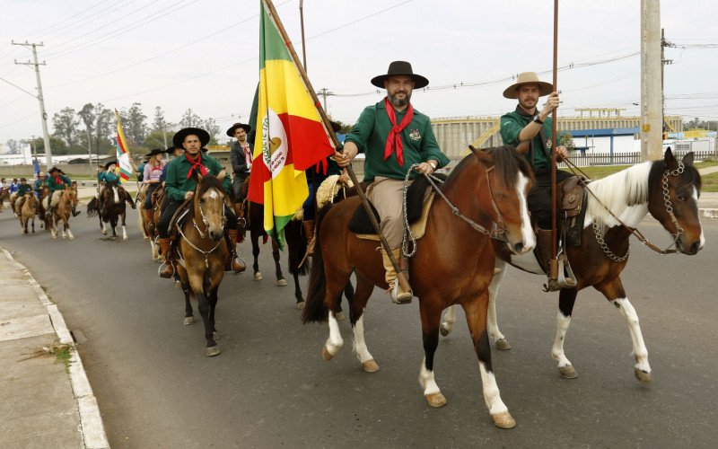Desfile Farroupilha em Canoas