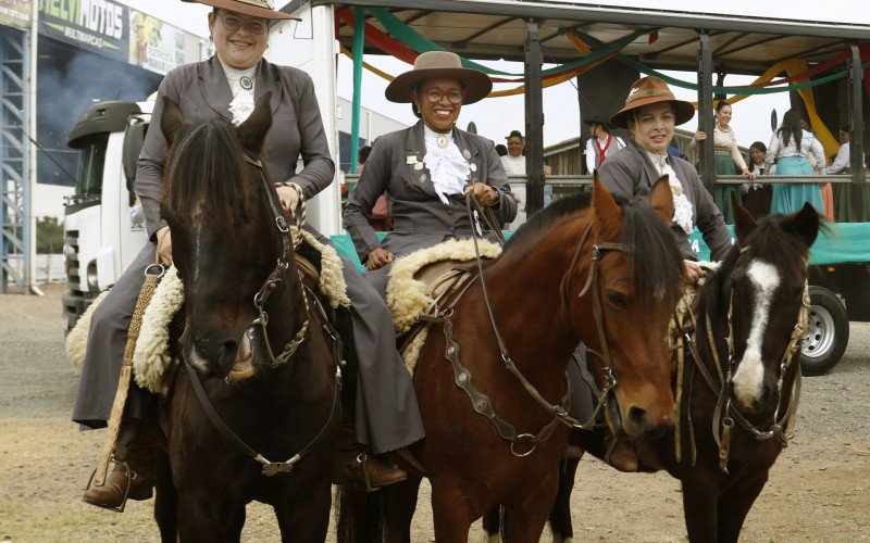 Desfile Farroupilha em Canoas