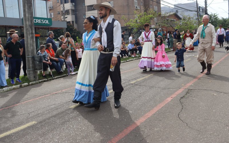 Desfile Farroupilha em Estância Velha
