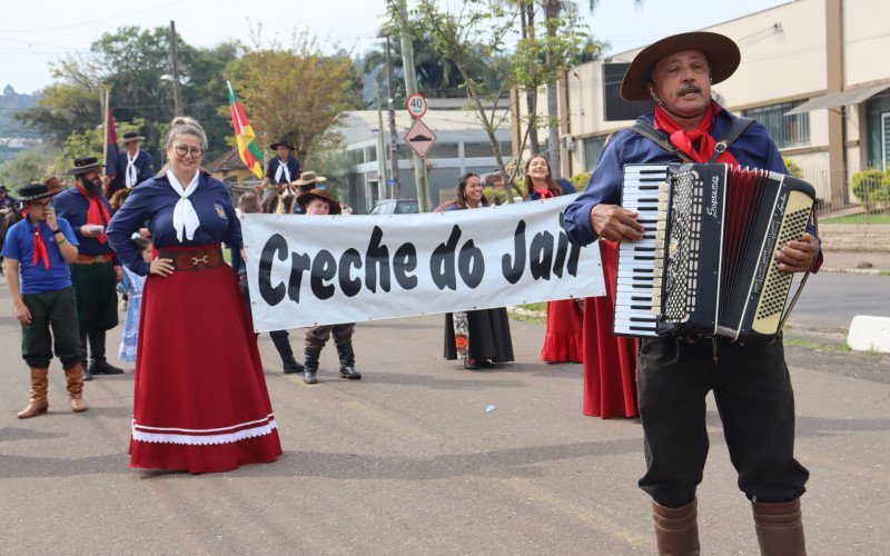 Desfile Farroupilha em Estância Velha