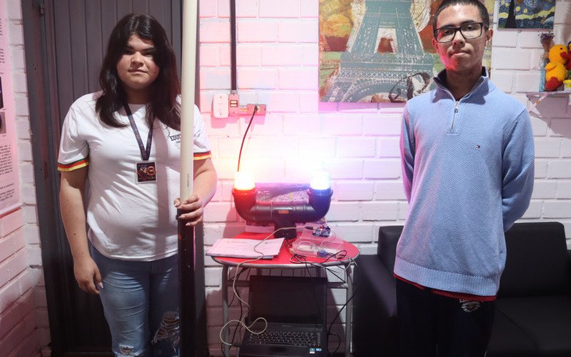 Alunos Ana Júlia e Eric Gabriel, da EEEF do Bairro Santo Afonso | abc+