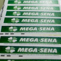 Briga por R$ 117 milhões da Mega-Sena: Justiça manda homem dividir prêmio com a ex