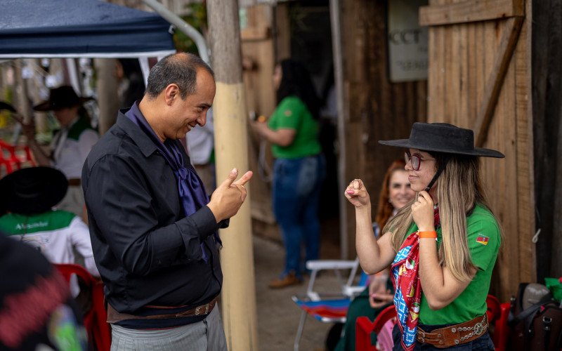 Fernando Fortes e Kauani Cristielli no Parque Eduardo Gomes | abc+
