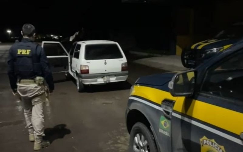 Casal de Novo Hamburgo é flagrado transportando cocaína e crack na BR-290