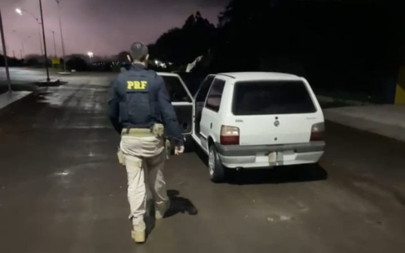Casal de Novo Hamburgo é flagrado transportando cocaína e crack na BR-290
