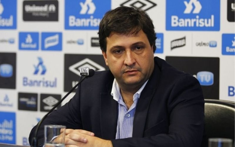 Alberto Guerra fala em Grêmio "operado" após ter três pênaltis marcados contra no Gre-Nal 448