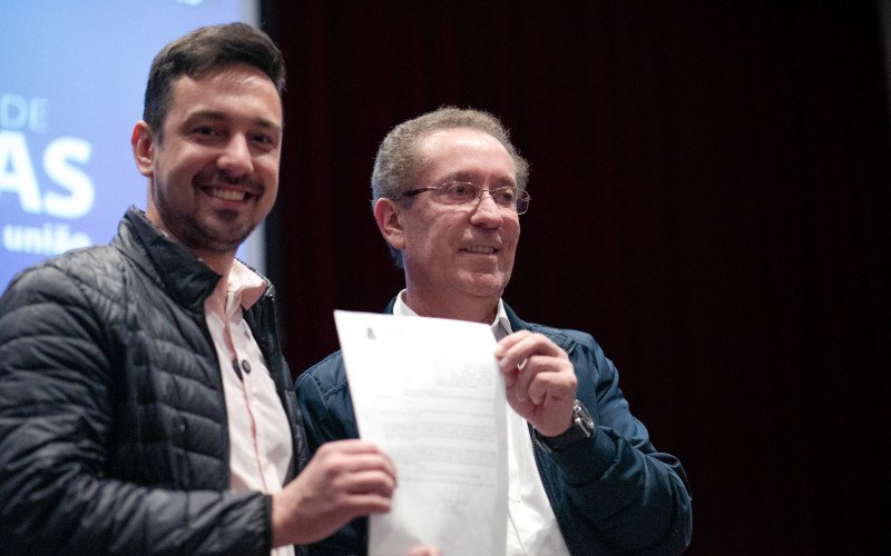 Prefeitura sanciona nova lei do programa Aluguel Social Canoense Reconstrução nesta segunda-feira (22) no auditório Sady Schiwitz | abc+