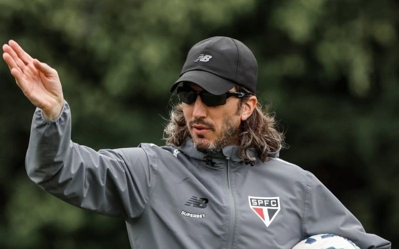 Após não fechar com o Inter, Zubeldía acerta com o Fluminense para substituir Renato Gaúcho | abc+