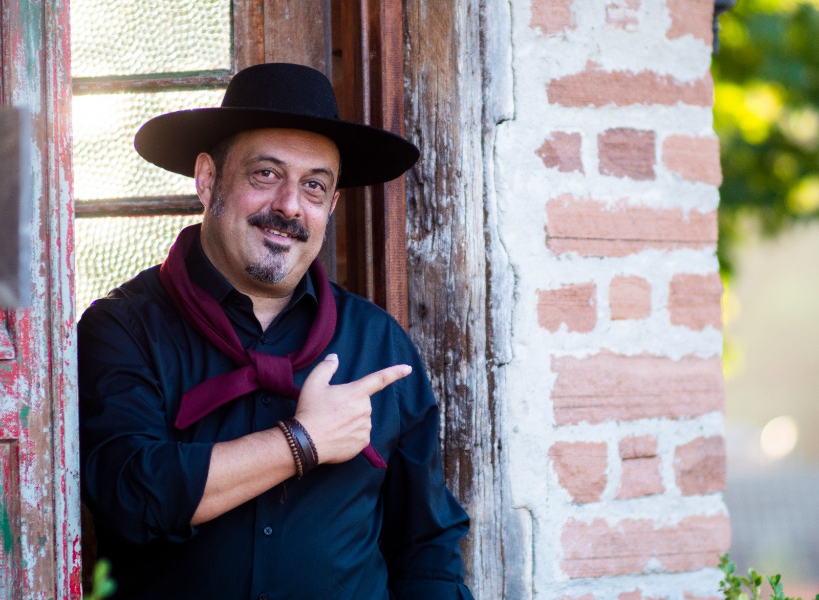 Cristiano Quevedo celebra 30 anos de carreira em show em Novo Hamburgo