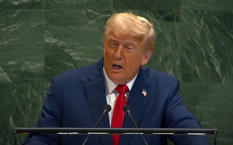 VÍDEO: Veja momento em que Trump diz que abraçou Lula