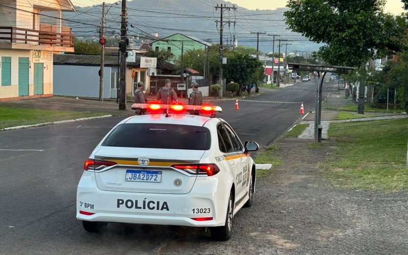 Homem é morto a tiros no meio da rua em Novo Hamburgo