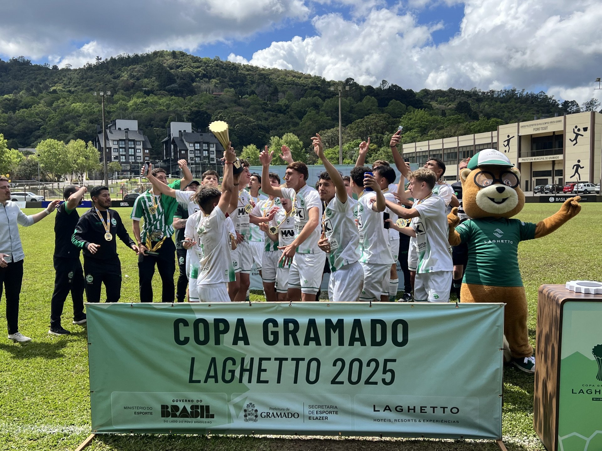 Juventude leva a melhor nos pênaltis e conquista título da Copa Gramado Laghetto de 2025