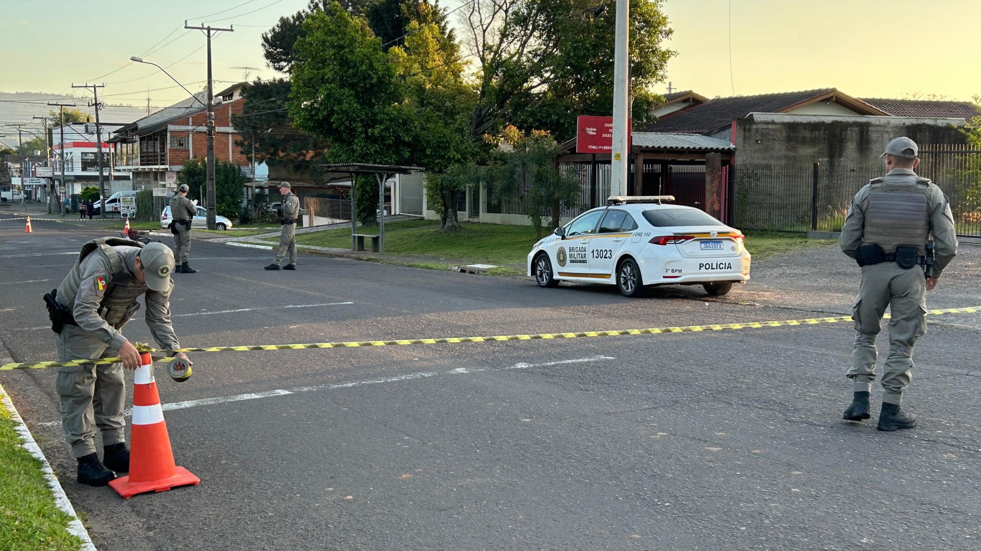 Homem encontrado morto em Novo Hamburgo levou 12 tiros e investigação já aponta quantos envolvidos