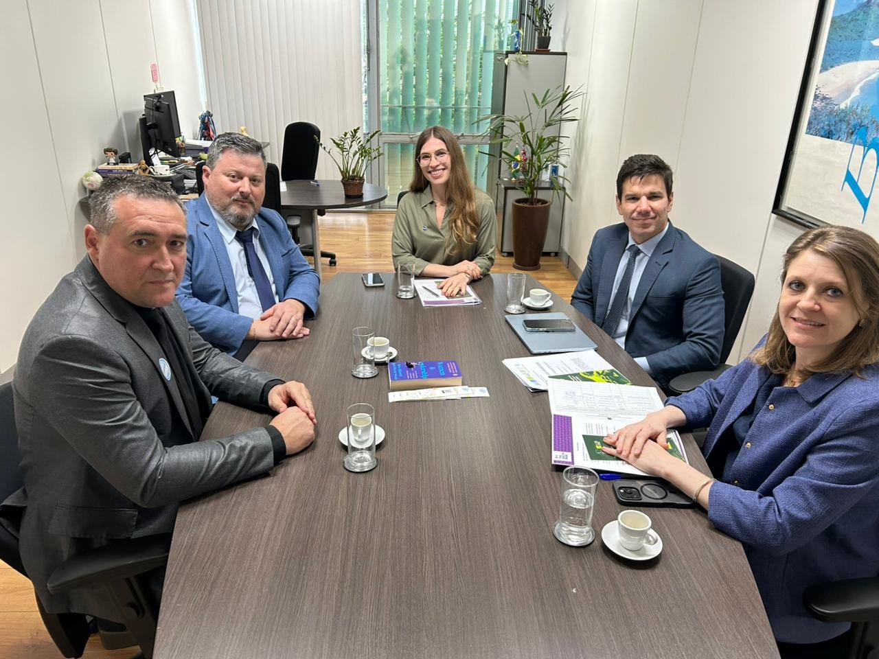 TARIFAÇO: Avançam propostas levadas ao governo federal pela ACI e liderança calçadista; veja detalhes