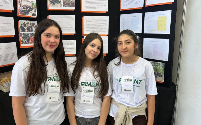 Ana Júlia dos Santos, Thamiris Barkoski Pinheiro e Stephany Bueno dos Santos da EMEB 1º Maio | abc+