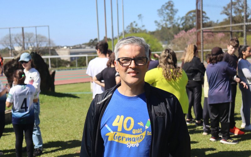 Elton Dorneles - professor de Educa&ccedil;&atilde;o F&iacute;sica na Emef Germano&nbsp;Sperb