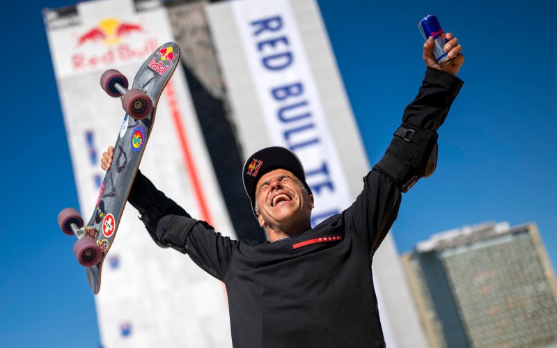  Sandro Dias seen during the Red Bull Building Drop in Porto Alegre, Brazil on September 25, 2025. // Joerg Mitter / Red Bull Content Pool // SI202509250266 // Usage for editorial use only // | abc+