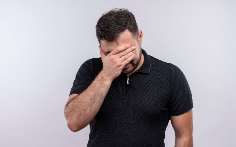 Um homem, de 40 anos, confessou ter vontade "quase incontrolável" de comer papel  | abc+