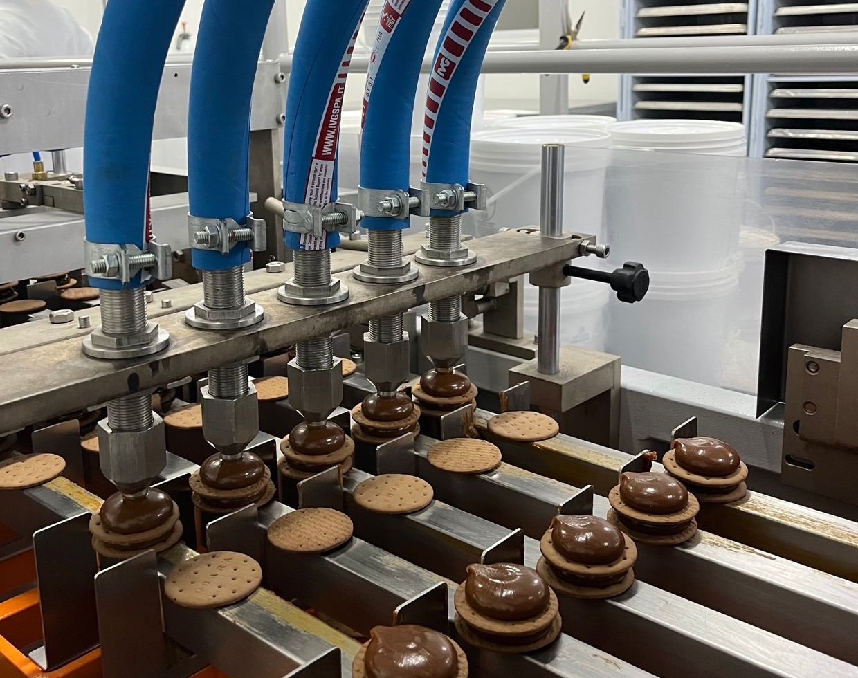 Famosa marca de alfajor do RS que foi afetada pela enchente conclui recuperação industrial e projeta faturamento de R$ 30 milhões