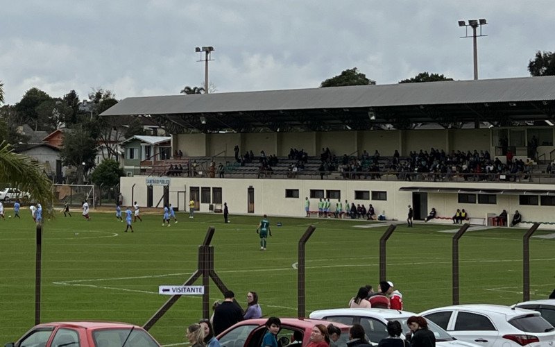Vila Olímpica, no bairro Várzea Grande, recebe os jogos da Copa Gramado Laghetto