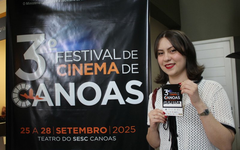 Laura Viegas participa do 3º Festival de Cinema de Canoas com o curta "Submersa" | abc+