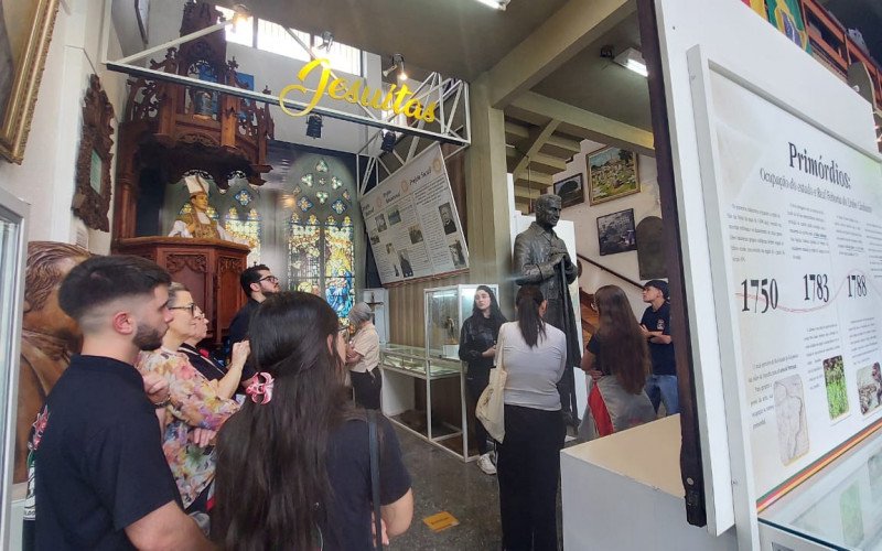 Visita guiada celebra aniversário do Museu Histórico Visconde de São Leopoldo