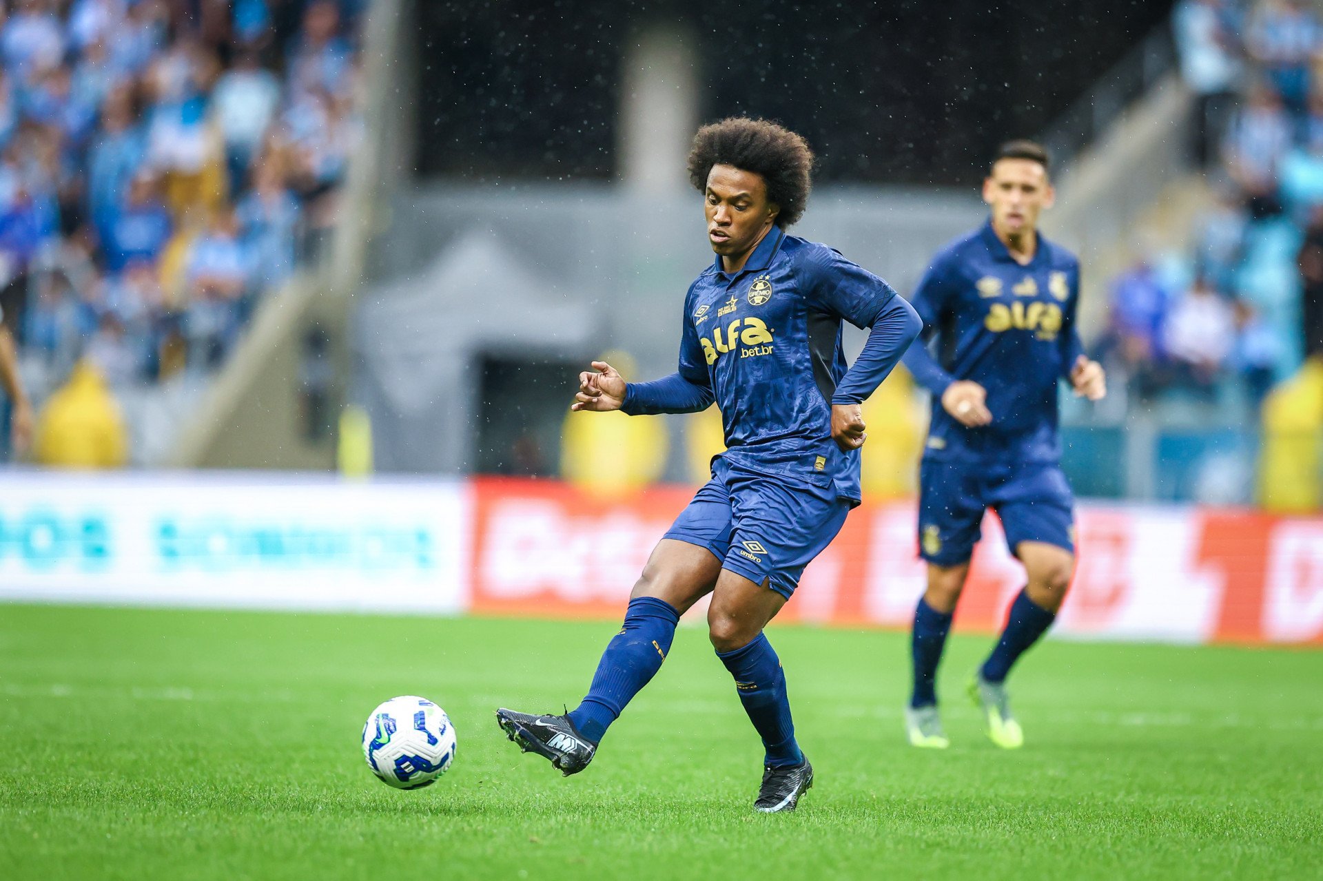 Willian tem fratura confirmada e preocupa o Grêmio para o restante da temporada
