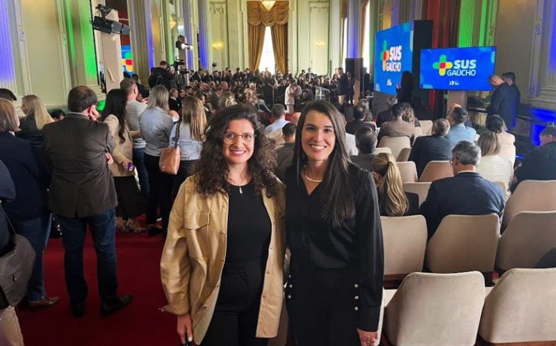 Representaram Novo Hamburgo Bianca da Rocha Petry e Nicole Pozzebon Lacerda | abc+