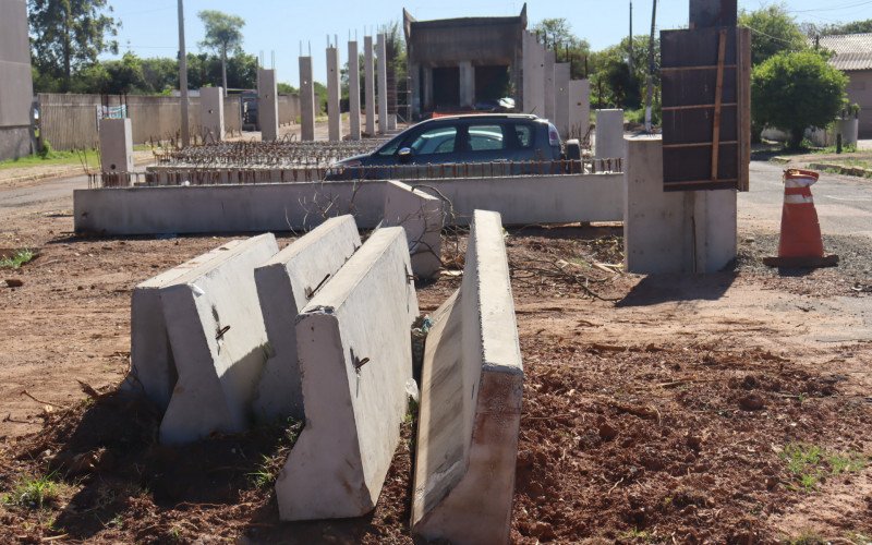 Obras do Viaduto Carlos Rivaci Sperotto que ligará a Avenida Celina Kroeff à BR-448 em Esteio