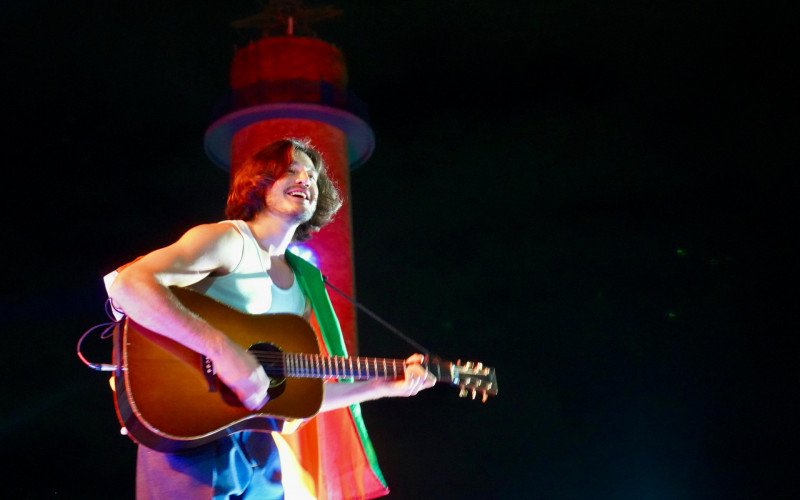 Tiago Iorc faz show em Campo Bom: "RS é sempre um carinho no coração"