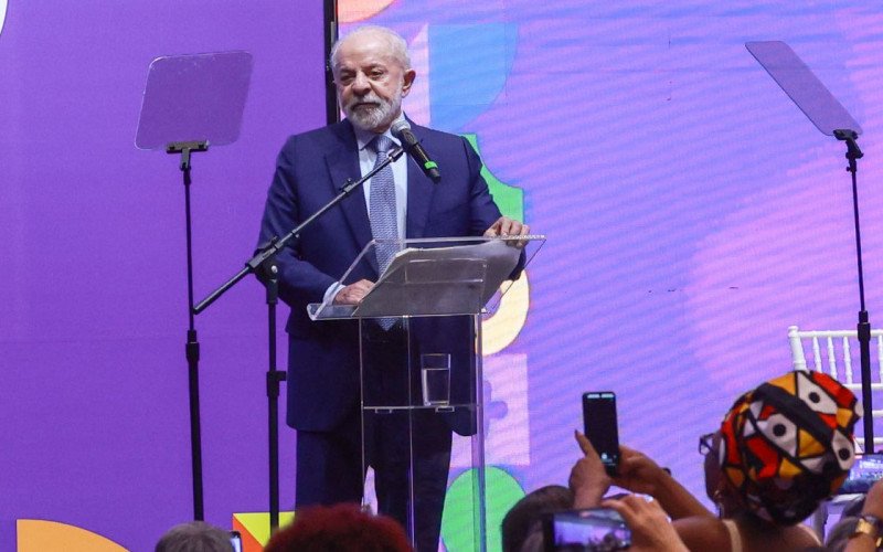 Lula abre conferência e sanciona ampliação da licença-maternidade | abc+