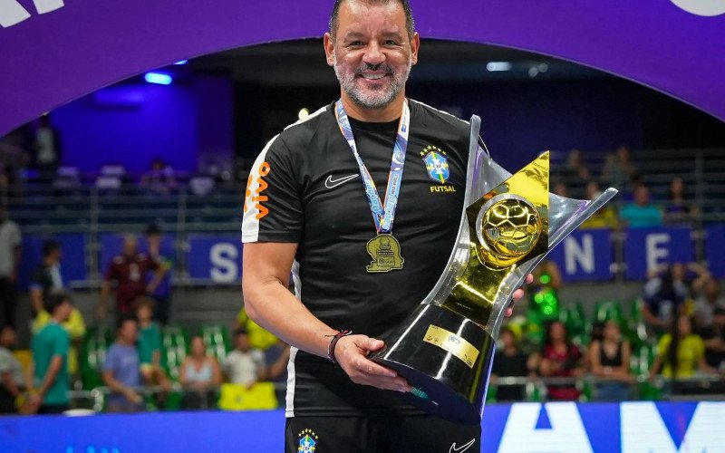 Associação Unidos Futsal promove palestra com o técnico da Seleção Brasileira, Marquinhos Xavier