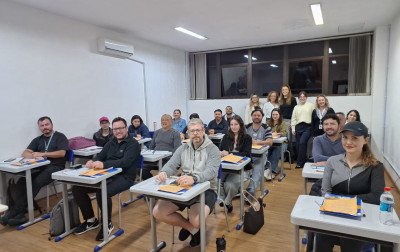 Gramado abre inscrições para cursos gratuitos de idiomas e atendimento ao turista; veja como participar