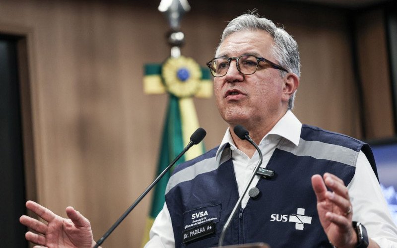 Intoxicação por metanol: casos suspeitos devem aumentar, diz ministro | abc+