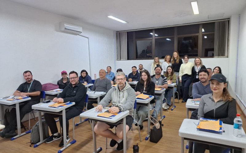 Curso é oferecido de forma gratuita para profissionais do turismo