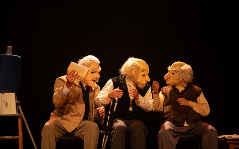 Peça Aquela dos Velhos: Consultório, do Grupo Teatral Tre Vecchio, da ParaNóia Produções Artísticas