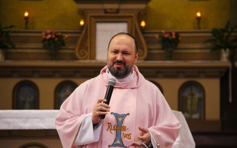 Padre Marco Leal | abc+