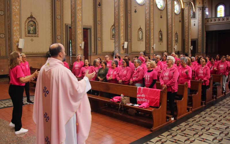 Encontro do Grupo Amigas de Mãos Dadas ocorreu na Catedral São Luiz Gonzaga