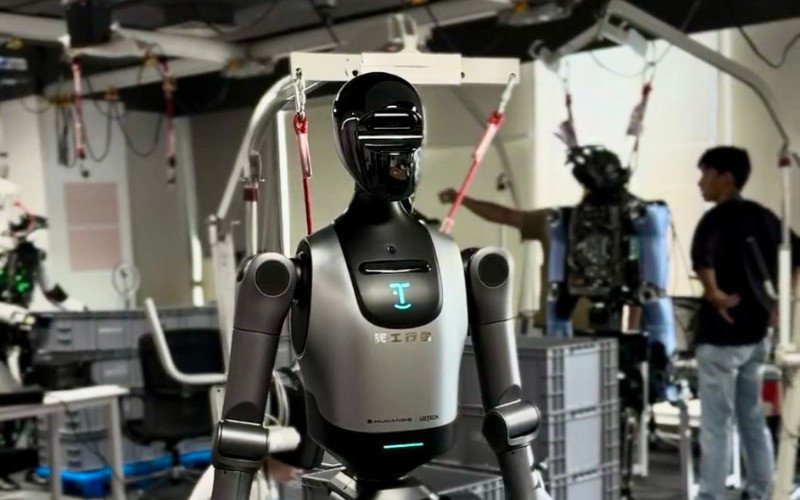 Ulbra adquire humanoide em viagem à China | abc+