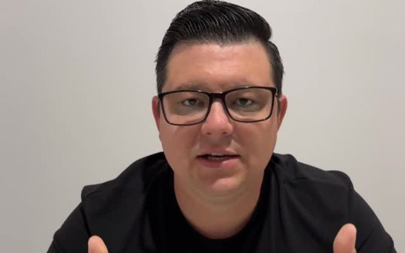VÍDEO: "Lutarei para me defender dessa decisão que considero injusta", afirma vereador investigado em esquema de rachadinha