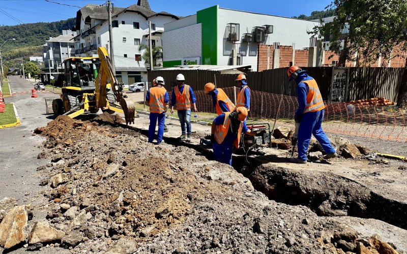 Corsan fará obras nos sistemas de água e esgoto em Gramado e Canela