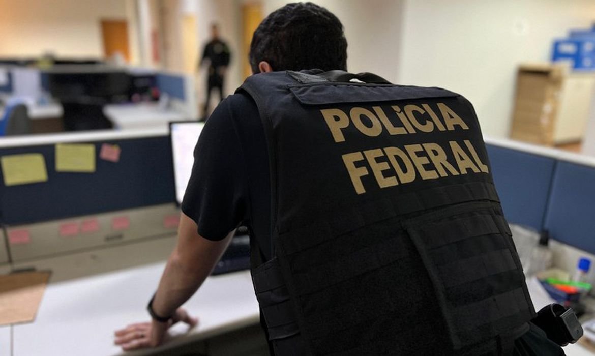 Quadrilha é investigada pela Polícia Federal por fraude em concurso público