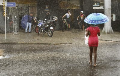 Inmet emite alerta de perigo para ventos e tempestades do Rio Grande do Sul a São Paulo