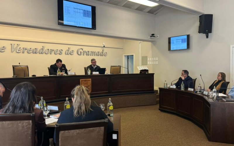 Diretrizes orçamentárias de 2026 são apresentadas na Câmara de Gramado