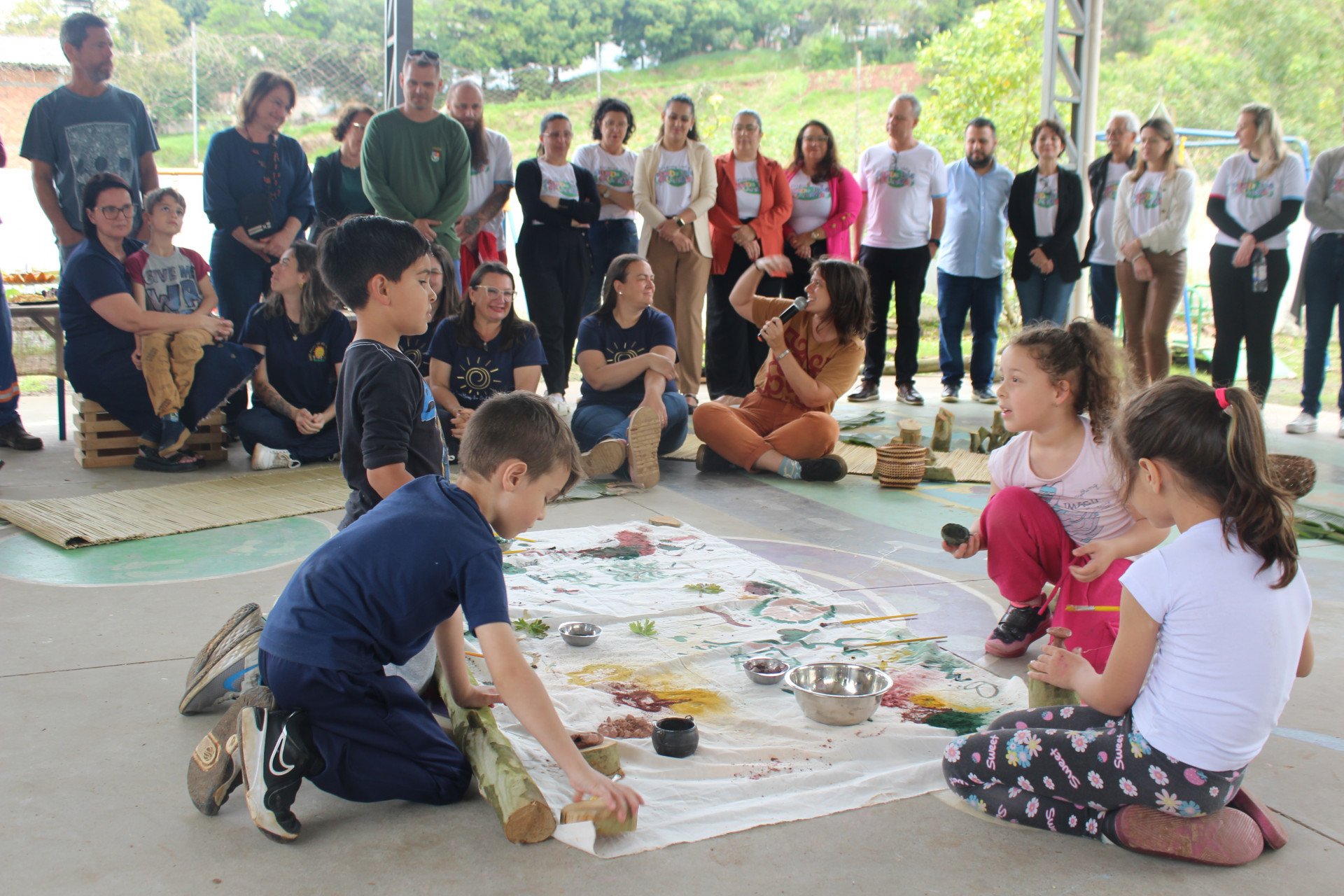 Contato com a natureza e educação: Escola de educação infantil de Estância Velha passa a contar com pátios naturalizados